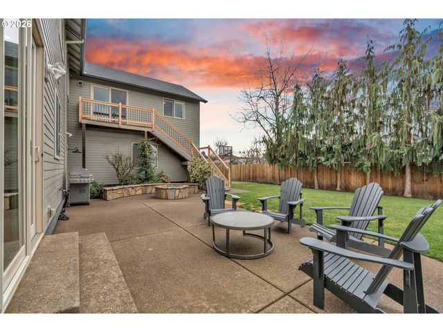 1275 N FIR St, Canby, OR 97013