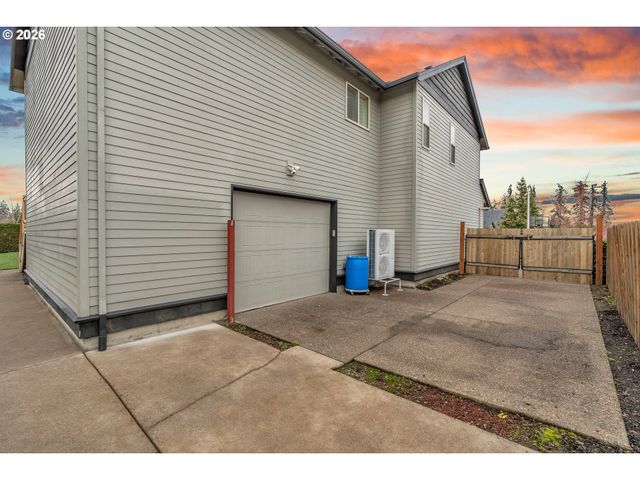 1275 N FIR St, Canby, OR 97013
