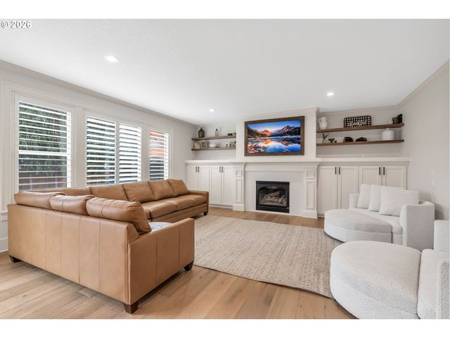 1275 N FIR St, Canby, OR 97013