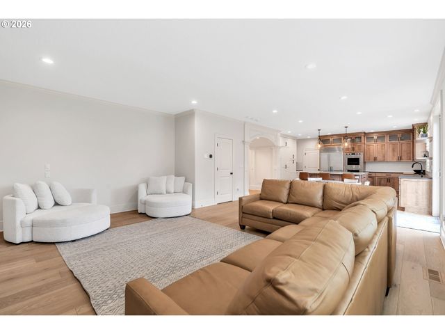 1275 N FIR St, Canby, OR 97013