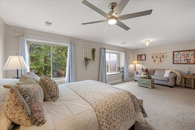 6948 Highland Park Dr, Nashville, TN 37205