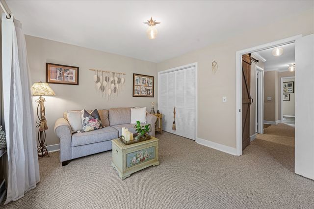 6948 Highland Park Dr, Nashville, TN 37205