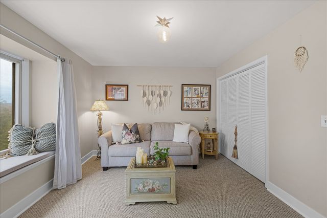 6948 Highland Park Dr, Nashville, TN 37205