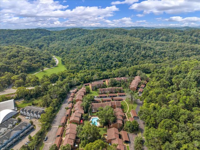 6948 Highland Park Dr, Nashville, TN 37205