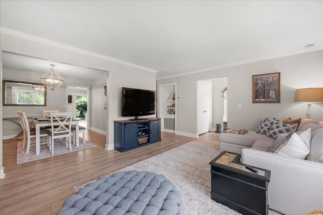 6948 Highland Park Dr, Nashville, TN 37205