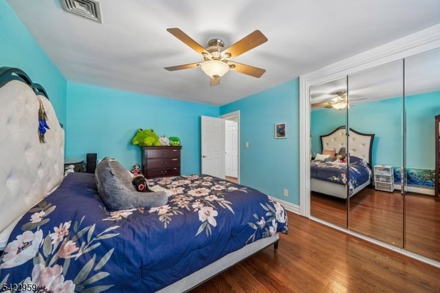 47 Crossbrook Rd, Livingston Twp., NJ 07039