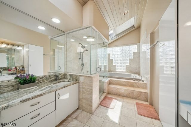 47 Crossbrook Rd, Livingston Twp., NJ 07039