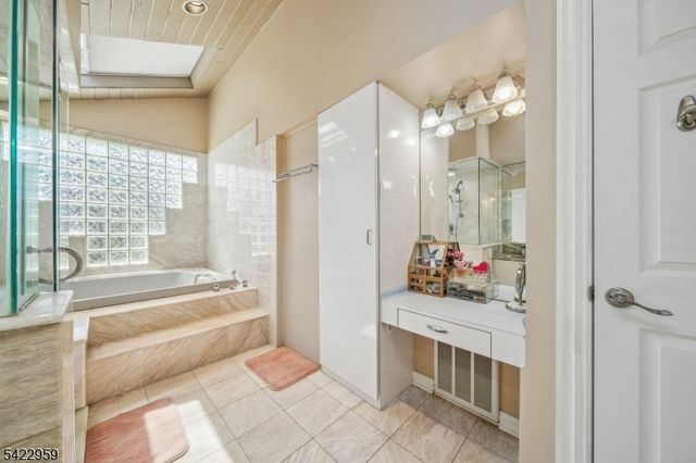 47 Crossbrook Rd, Livingston Twp., NJ 07039