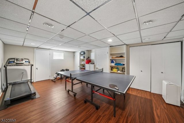 47 Crossbrook Rd, Livingston Twp., NJ 07039