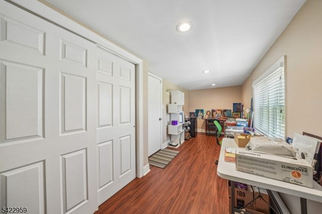 47 Crossbrook Rd, Livingston Twp., NJ 07039