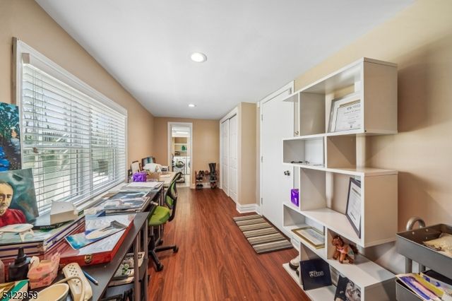 47 Crossbrook Rd, Livingston Twp., NJ 07039