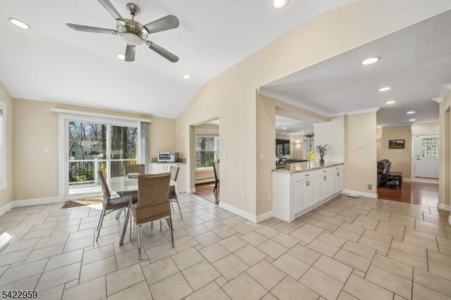 47 Crossbrook Rd, Livingston Twp., NJ 07039