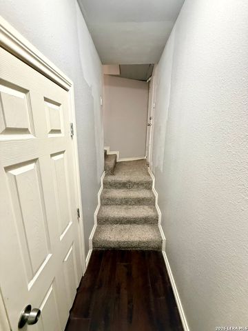 161 Water St Unit B, Pipe Creek, TX 78063