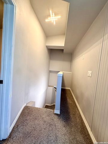 161 Water St Unit B, Pipe Creek, TX 78063