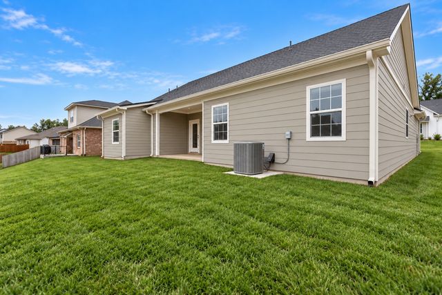 7110 Hall Rd, Fairview, TN 37062