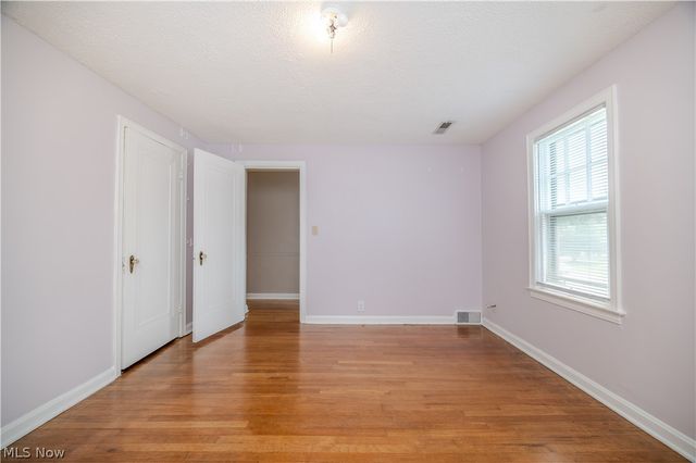 2505 E Market Street, Warren, OH 44483