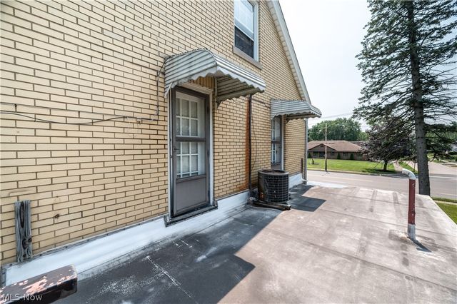 2505 E Market Street, Warren, OH 44483