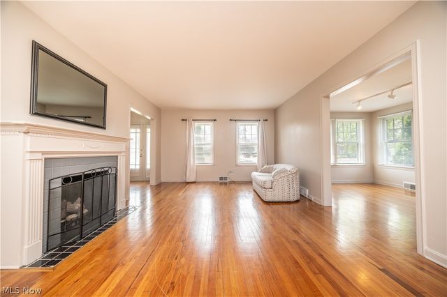 2505 E Market Street, Warren, OH 44483