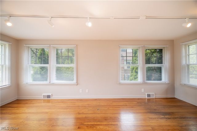 2505 E Market Street, Warren, OH 44483