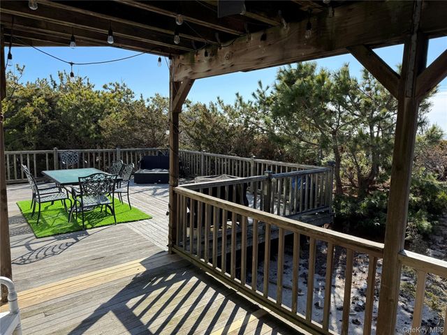 301 Lewis Walk, Cherry Grove, NY 11782