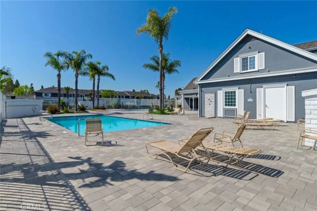 2408 Saratoga Way, Costa Mesa, CA 92626