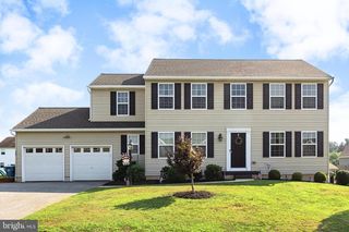35 CORIANDER LN, Manchester, PA 17345