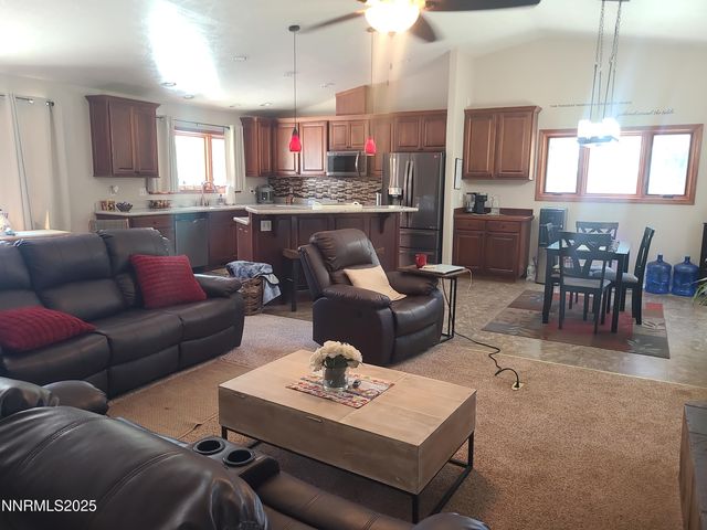 774 Copperwood Drive, Fallon, NV 89406