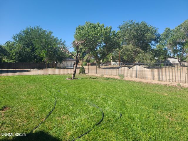 774 Copperwood Drive, Fallon, NV 89406