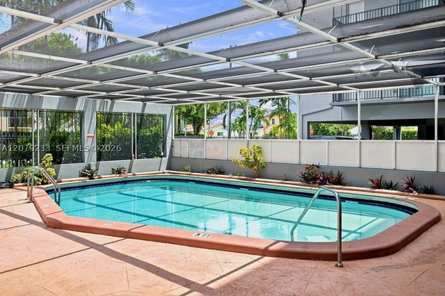 900 SW 84th Ave 415D, Miami, FL 33144