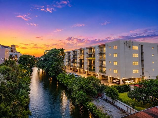 900 SW 84th Ave 415D, Miami, FL 33144