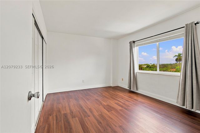 900 SW 84th Ave 415D, Miami, FL 33144