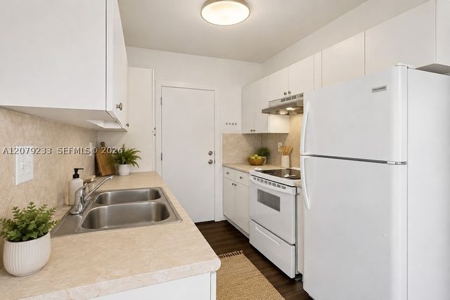 900 SW 84th Ave 415D, Miami, FL 33144