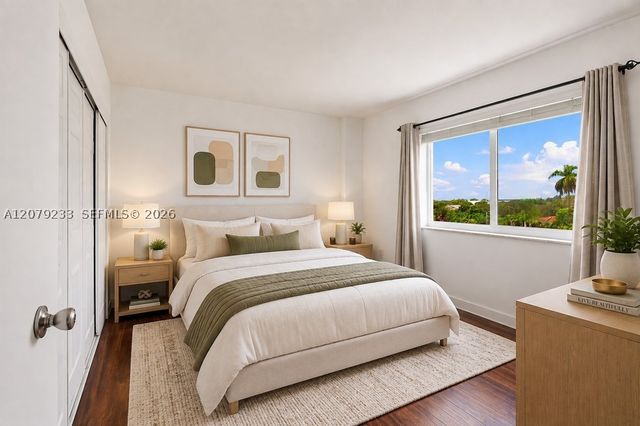 900 SW 84th Ave 415D, Miami, FL 33144