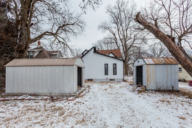 3842 12th Street, Des Moines, IA 50313