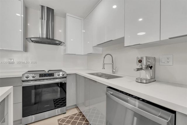 11500 SW 57th Ter, Miami, FL 33173