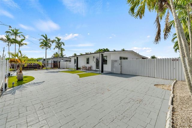 11500 SW 57th Ter, Miami, FL 33173