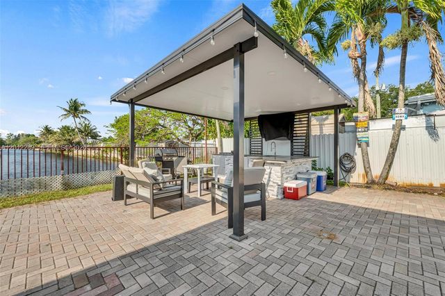 11500 SW 57th Ter, Miami, FL 33173