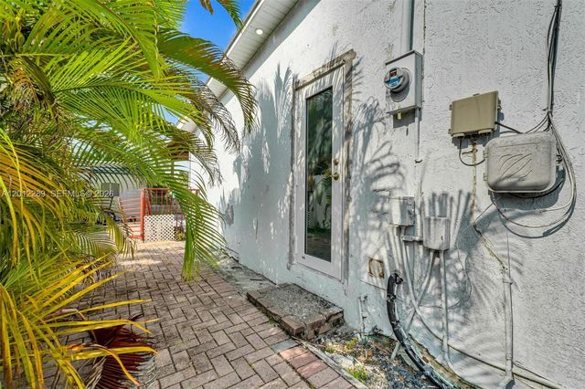 11500 SW 57th Ter, Miami, FL 33173
