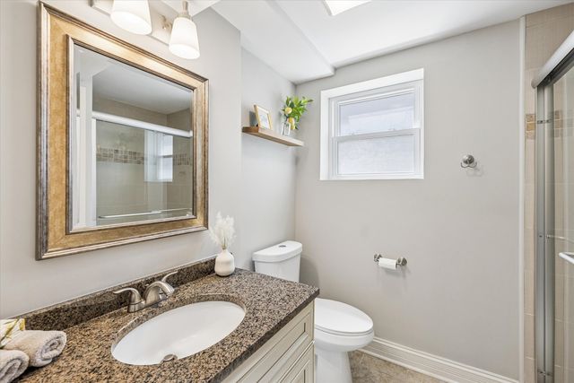 4432 Wilson Avenue, Downers Grove, IL 60515