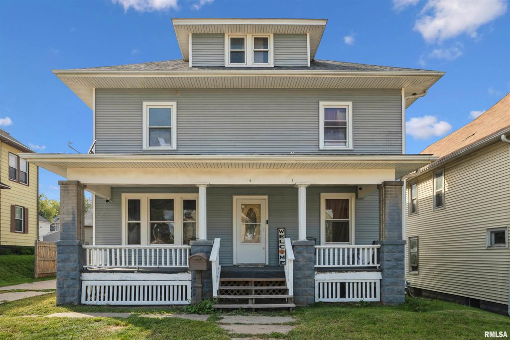 130 9TH Street, Silvis, IL 61282