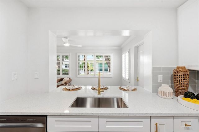 9128 142ND STREET, Seminole, FL 33776
