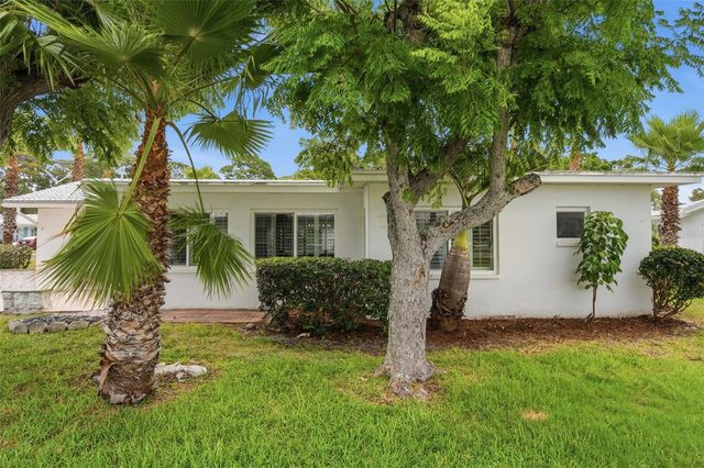 9128 142ND STREET, Seminole, FL 33776