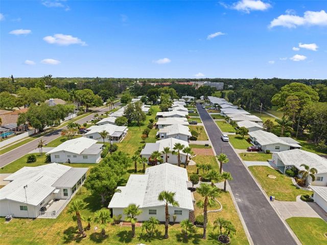 9128 142ND STREET, Seminole, FL 33776