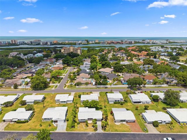 9128 142ND STREET, Seminole, FL 33776