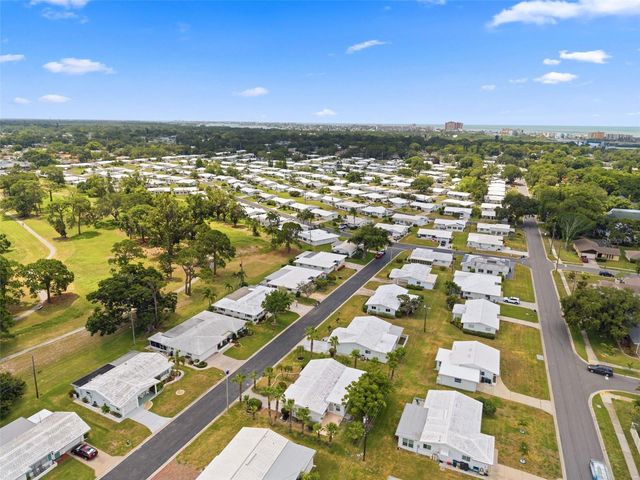 9128 142ND STREET, Seminole, FL 33776