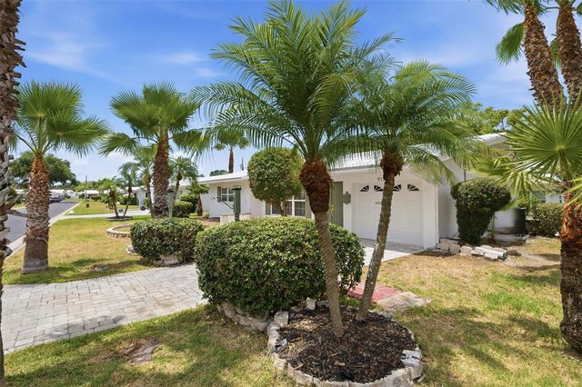 9128 142ND STREET, Seminole, FL 33776