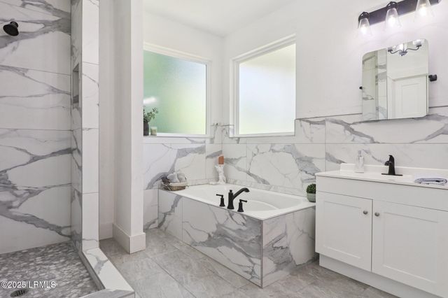 100 Drayton Drive, Ridgeland, SC 29936