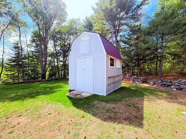 33 Bruce Road, Canaan, NH 03741