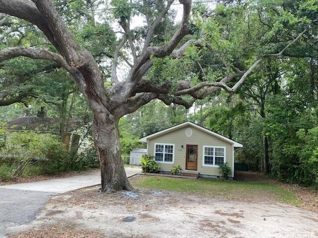 418 Meritta Avenue, Beaufort, SC 29902