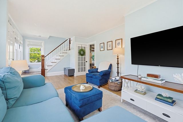 38 Sentinel St, Stoughton, MA 02072